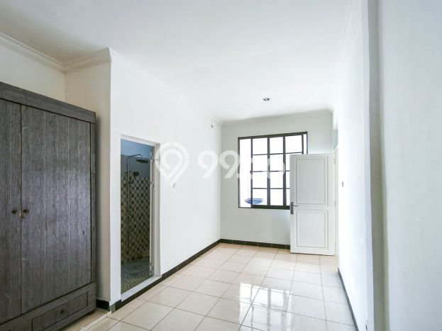 For Sale Rumah 5 Kamar Lokasi Strategis Nyaman dan Strategis di Gunung Putri For Sale Rumah 5 Kamar Lokasi Strategis Nyaman dan Strategis di Gunung Putri