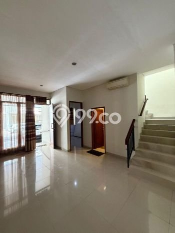 Siap Huni Rumah Mewah 3 Kamar di Kelapa Gading Dekat ke Mana Pun Siap Huni Rumah Mewah 3 Kamar di Kelapa Gading Dekat ke Mana Pun