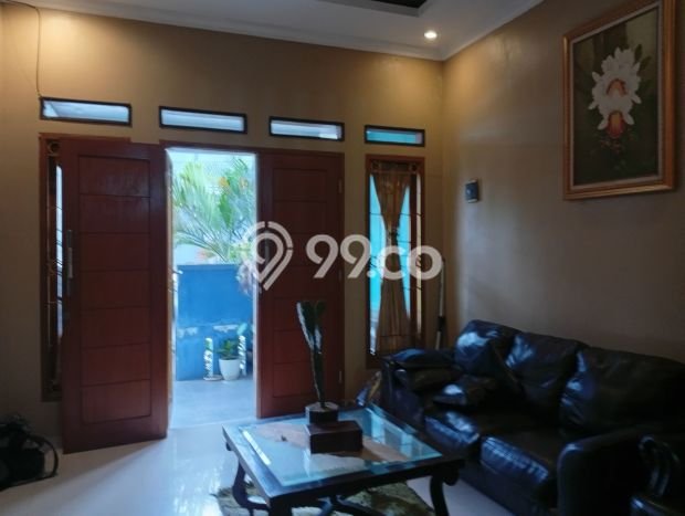 Rumah Luas Asri 4 KT Siap Pakai di harapan indah Bekasi Rumah Luas Asri 4 KT Siap Pakai di harapan indah Bekasi