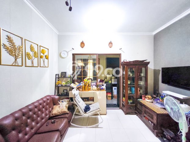 Jual Rumah Favorit Siap Huni LB 93m2 di Ciputat, Tangerang Selatan Jual Rumah Favorit Siap Huni LB 93m2 di Ciputat, Tangerang Selatan