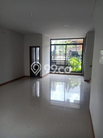 For Sale! Luxury House LT 180m2 Desain Elegan di BSD Green Wich For Sale! Luxury House LT 180m2 Desain Elegan di BSD Green Wich