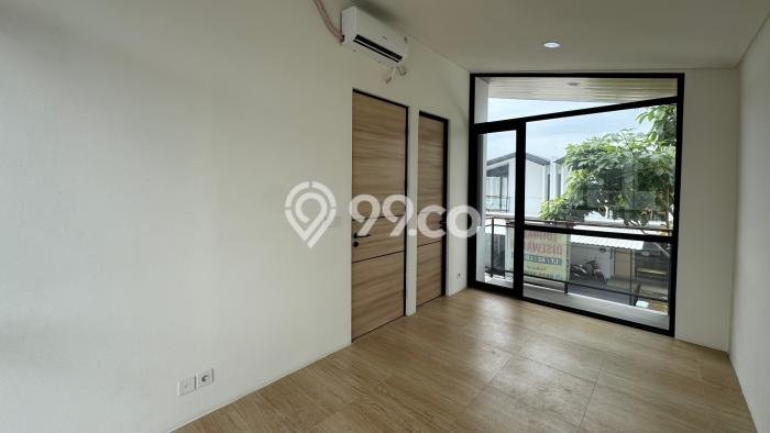 Dijual Rumah 3 Kamar Lokasi Ideal Bagus dan Strategis di Karawaci Dijual Rumah 3 Kamar Lokasi Ideal Bagus dan Strategis di Karawaci