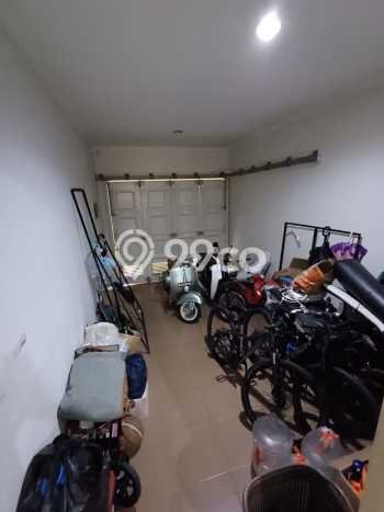 Rumah Luxury Modern Tanpa Renovasi di Gading Serpong Tangerang Rumah Luxury Modern Tanpa Renovasi di Gading Serpong Tangerang