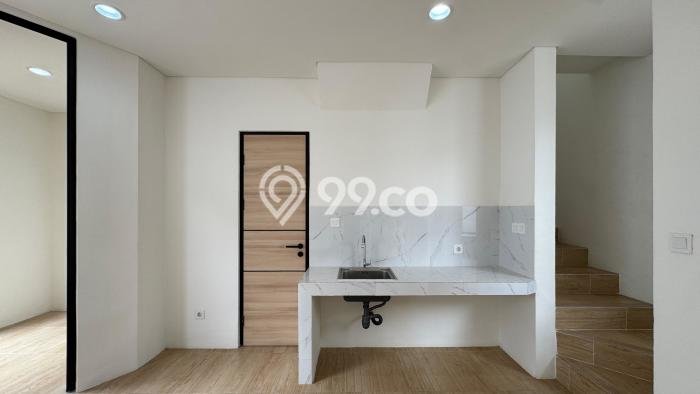 Dijual Rumah 3 Kamar Lokasi Ideal Bagus dan Strategis di Karawaci Dijual Rumah 3 Kamar Lokasi Ideal Bagus dan Strategis di Karawaci
