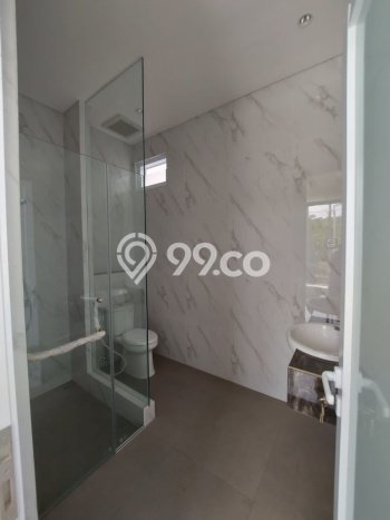 Jual Rumah Luas Megah Dengan View Eksklusif di Candi Golf, Semarang Jual Rumah Luas Megah Dengan View Eksklusif di Candi Golf, Semarang