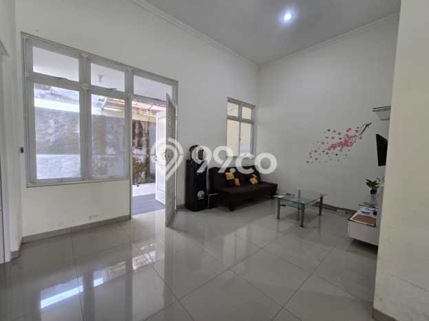 Disewakan! Rumah 3 Kamar Tidur &
1 Kamar Mandi di Graha Padma, Semarang Disewakan! Rumah 3 Kamar Tidur &
1 Kamar Mandi di Graha Padma, Semarang