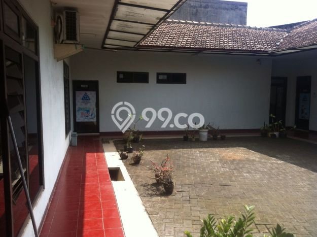 Komersial Bagus LT 869m2 LB 700m2 Dijual di Banyumanik Semarang Komersial Bagus LT 869m2 LB 700m2 Dijual di Banyumanik Semarang