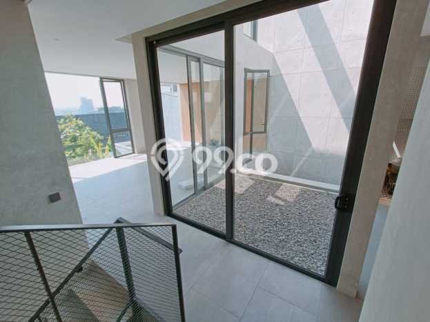 Hot Offer Hunian Mewah Ideal dan Luas di Candisari, Semarang Hot Offer Hunian Mewah Ideal dan Luas di Candisari, Semarang