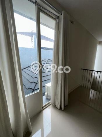 Rumah Elit Modern Siap Huni di Bukit Sari Semarang Rumah Elit Modern Siap Huni di Bukit Sari Semarang