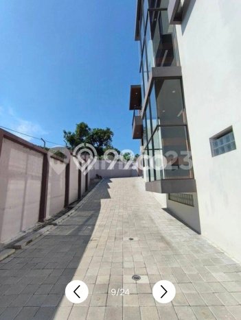 Rumah Eksklusif Siap Huni LT 1700m2 di Candisari, Semarang Rumah Eksklusif Siap Huni LT 1700m2 di Candisari, Semarang
