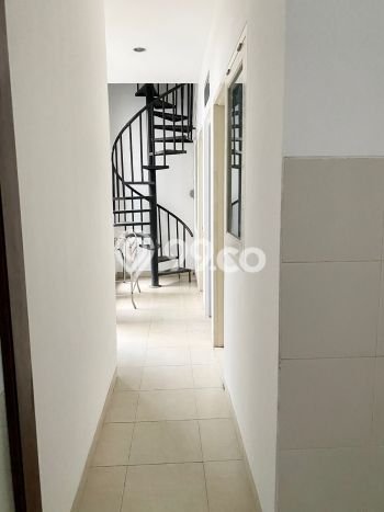 Hunian Elit LB 254m2 Siap Pakai Desain Elegan di Bukit Sari, Semarang Hunian Elit LB 254m2 Siap Pakai Desain Elegan di Bukit Sari, Semarang