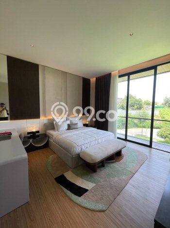 Rumah Mewah LB 189m2 Siap Huni Desain Elegan di Candi Golf, Semarang Rumah Mewah LB 189m2 Siap Huni Desain Elegan di Candi Golf, Semarang