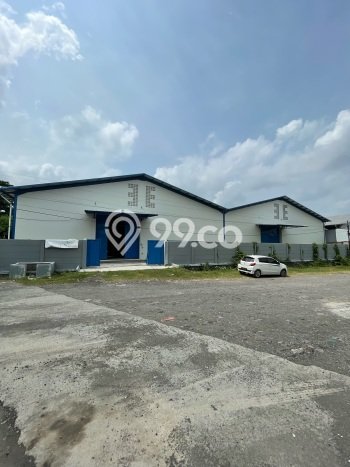 Gudang disewakan di Ngaliyan Semarang dengan luas bangunan 1500m2 Gudang disewakan di Ngaliyan Semarang dengan luas bangunan 1500m2
