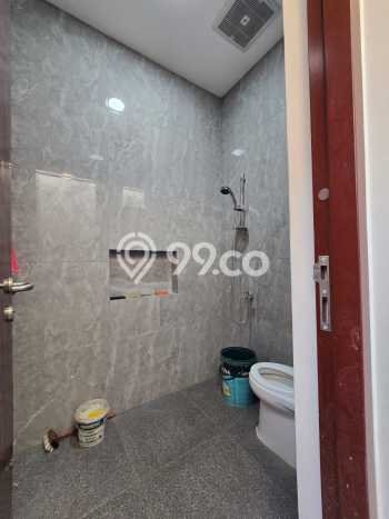Hunian Mewah LB 411m2 Siap Pakai Desain Elegan di Graha Padma, Semarang Hunian Mewah LB 411m2 Siap Pakai Desain Elegan di Graha Padma, Semarang