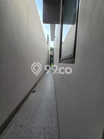Hunian Mewah LB 411m2 Siap Pakai Desain Elegan di Graha Padma, Semarang Hunian Mewah LB 411m2 Siap Pakai Desain Elegan di Graha Padma, Semarang
