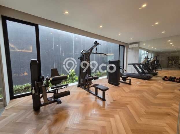 Rumah Mewah LB 900m2 Siap Pakai Desain Elegan di BSB City, Semarang Rumah Mewah LB 900m2 Siap Pakai Desain Elegan di BSB City, Semarang