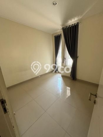 Rumah di Boulevard Serpong Garden 2 siap huni Cisauk Tangerang 2 Lantai SHM Selatan Rumah di Boulevard Serpong Garden 2 siap huni Cisauk Tangerang 2 Lantai SHM Selatan