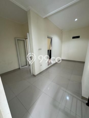 Rumah di Boulevard Serpong Garden 2 siap huni Cisauk Tangerang 2 Lantai SHM Selatan Rumah di Boulevard Serpong Garden 2 siap huni Cisauk Tangerang 2 Lantai SHM Selatan
