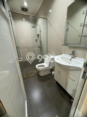 Rumah di Boulevard Serpong Garden 2 siap huni Cisauk Tangerang 2 Lantai SHM Selatan Rumah di Boulevard Serpong Garden 2 siap huni Cisauk Tangerang 2 Lantai SHM Selatan