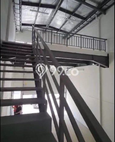 Gudang Dijual di Tangerang LT 120m2 & LB 108m2 Lokasi Terbaik! Gudang Dijual di Tangerang LT 120m2 & LB 108m2 Lokasi Terbaik!