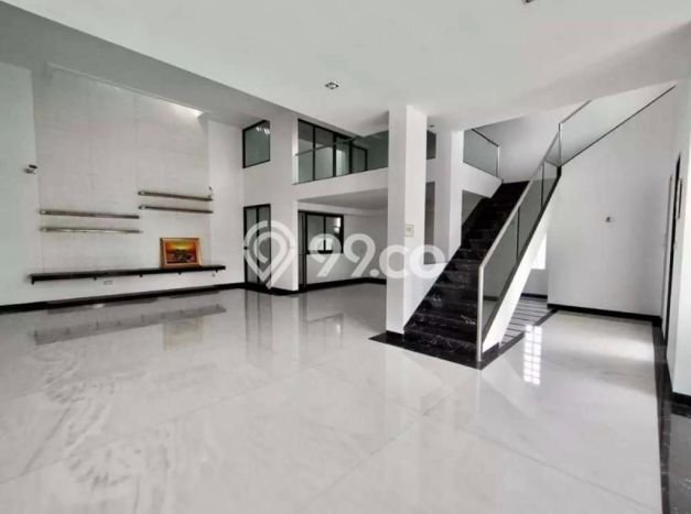Ready to Use! Premium House LT 200m2 Desain Elegan di Permata Buana Ready to Use! Premium House LT 200m2 Desain Elegan di Permata Buana