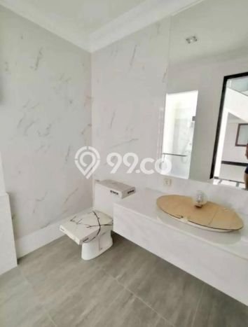 Ready to Use! Premium House LT 200m2 Desain Elegan di Permata Buana Ready to Use! Premium House LT 200m2 Desain Elegan di Permata Buana