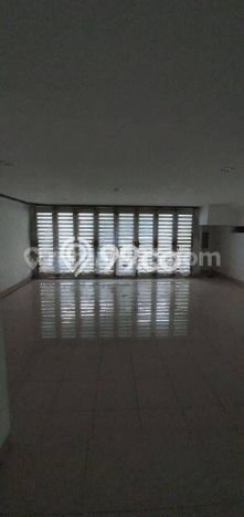 Rumah Elit LB 450m2 Siap Pakai Desain Elegan di Puri Indah, Jakarta Barat Rumah Elit LB 450m2 Siap Pakai Desain Elegan di Puri Indah, Jakarta Barat