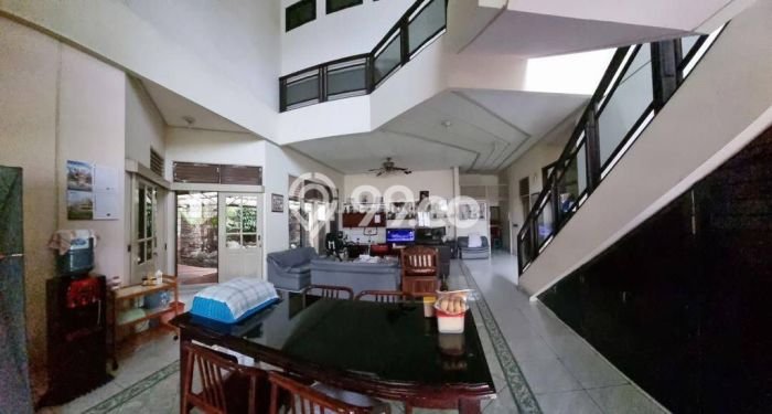 Ready to Use! Premium House LT 576m2 Desain Elegan di Puri Indah Ready to Use! Premium House LT 576m2 Desain Elegan di Puri Indah