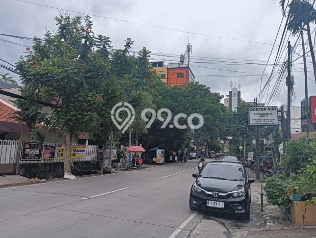 Komersial Dijual di Prime Area Jakarta Barat Luas 400m2 Komersial Dijual di Prime Area Jakarta Barat Luas 400m2