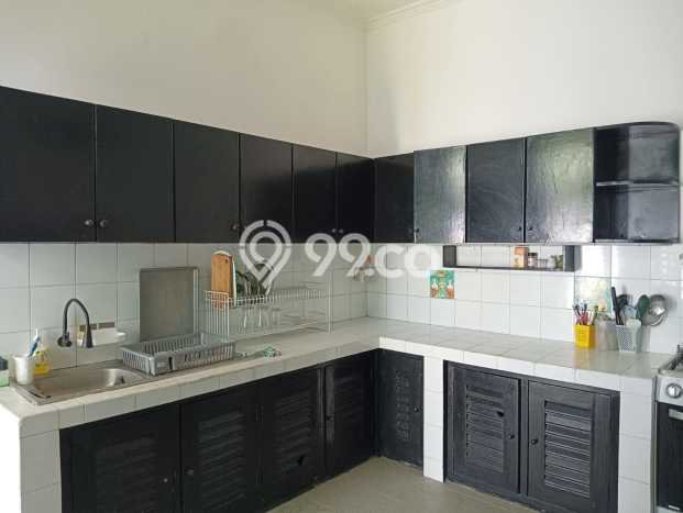 Rumah di Kerobokan, 2 KM, Design Modern, LT 200m² LB 150m² Rumah di Kerobokan, 2 KM, Design Modern, LT 200m² LB 150m²