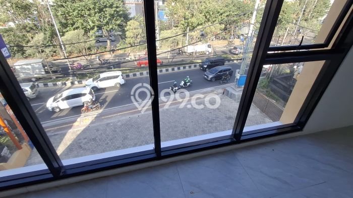 LOKASI PREMIUM! Ruko Kawasan Kuta, Luas 432m², Area Niaga LOKASI PREMIUM! Ruko Kawasan Kuta, Luas 432m², Area Niaga