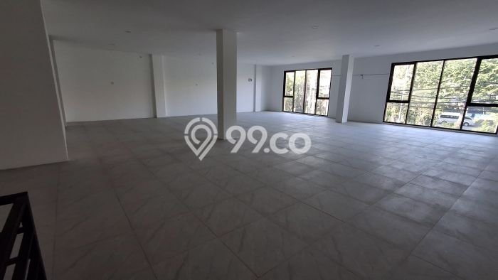 LOKASI PREMIUM! Ruko Kawasan Kuta, Luas 432m², Area Niaga LOKASI PREMIUM! Ruko Kawasan Kuta, Luas 432m², Area Niaga
