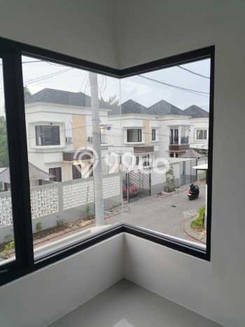 Rumah di Nusa Dua, 2 KM, Lingkungan Berkembang Rumah di Nusa Dua, 2 KM, Lingkungan Berkembang