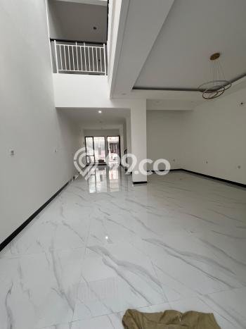 Dijual Rumah Premium dengan Fasilitas Sekitar Lengkap di Cipondoh, Tangerang Dijual Rumah Premium dengan Fasilitas Sekitar Lengkap di Cipondoh, Tangerang