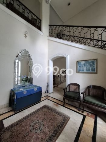 Siap Huni Rumah Mewah 9 Kamar di Kebayoran Baru Dekat ke Mana Saja Siap Huni Rumah Mewah 9 Kamar di Kebayoran Baru Dekat ke Mana Saja