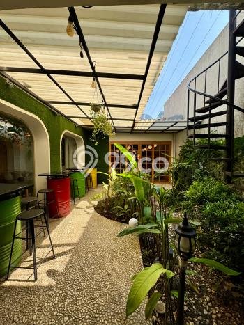 Untuk Dijual Komersial di Kebayoran Baru, Jakarta Selatan Harga Penawaran Spesial Untuk Dijual Komersial di Kebayoran Baru, Jakarta Selatan Harga Penawaran Spesial