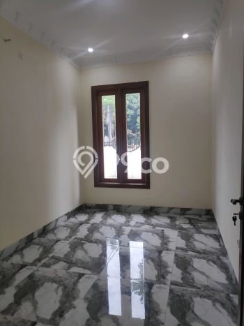 Siap Huni Rumah Mewah 4 Kamar di BSD Dekat ke Mana Pun Siap Huni Rumah Mewah 4 Kamar di BSD Dekat ke Mana Pun