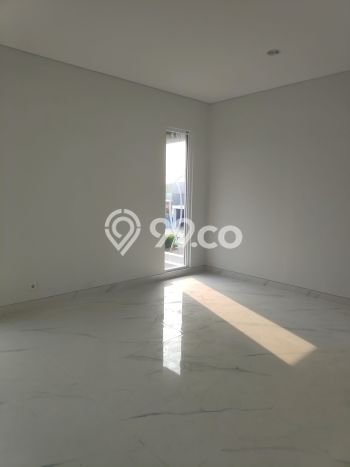 Rumah Luxury Modern Siap Huni di Gading Serpong Tangerang Rumah Luxury Modern Siap Huni di Gading Serpong Tangerang