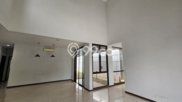 Jual Rumah Mewah Elegan Dengan View Eksklusif di BSD City, Tangerang Jual Rumah Mewah Elegan Dengan View Eksklusif di BSD City, Tangerang