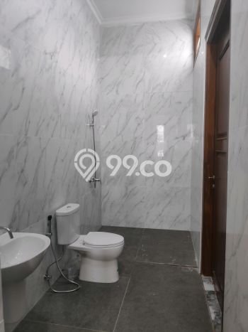 Siap Huni Rumah Mewah 4 Kamar di BSD Dekat ke Mana Pun Siap Huni Rumah Mewah 4 Kamar di BSD Dekat ke Mana Pun