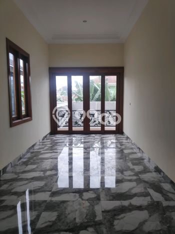 Siap Huni Rumah Mewah 4 Kamar di BSD Dekat ke Mana Pun Siap Huni Rumah Mewah 4 Kamar di BSD Dekat ke Mana Pun