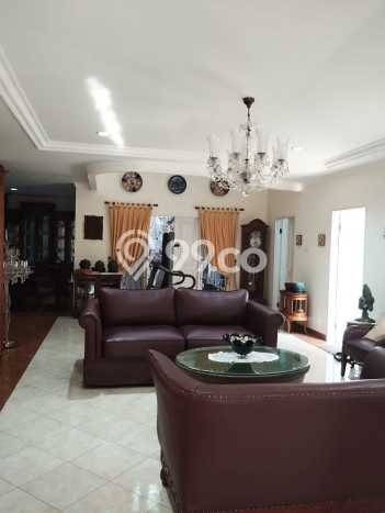 Hunian Mewah LB 292m2 Siap Huni Desain Elegan di Raffles Hills, Jakarta Timur Hunian Mewah LB 292m2 Siap Huni Desain Elegan di Raffles Hills, Jakarta Timur
