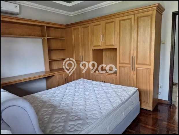 Jual Rumah Luas Elegan Dengan View Cantik di Kemang, Jakarta Selatan Jual Rumah Luas Elegan Dengan View Cantik di Kemang, Jakarta Selatan