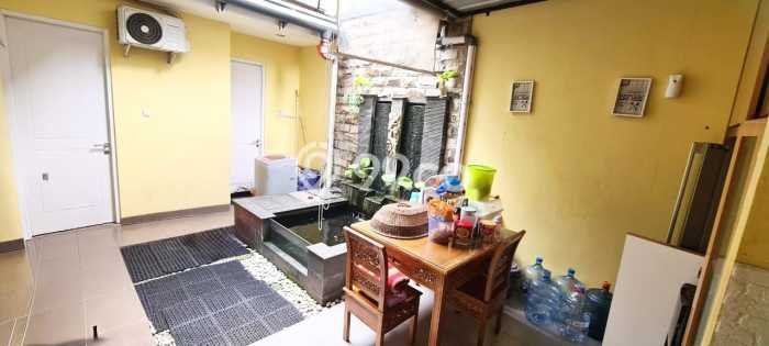 Rumah Luas Asri 4 KT Siap Pakai di Citra Grand Jakarta Timur Rumah Luas Asri 4 KT Siap Pakai di Citra Grand Jakarta Timur
