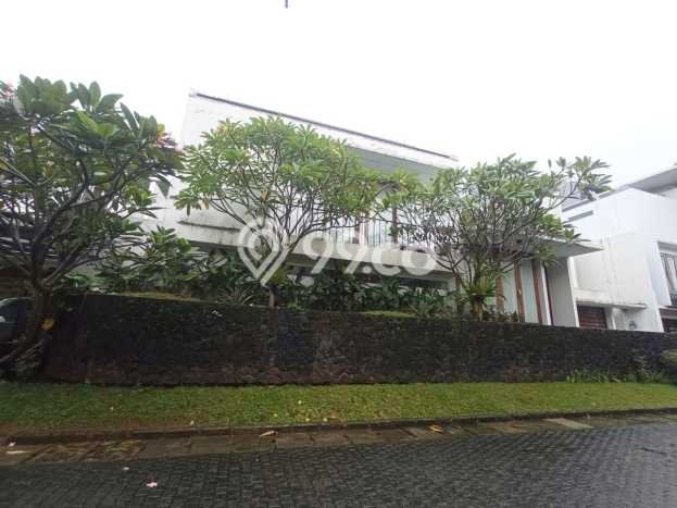 Dijual Rumah Luas Elegan Dengan View Eksklusif di Kemang, Jakarta Selatan Dijual Rumah Luas Elegan Dengan View Eksklusif di Kemang, Jakarta Selatan