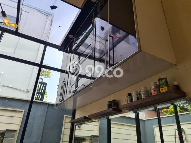 Dijual Rumah Luas Megah Dengan View Eksklusif di Pejaten, Jakarta Selatan Dijual Rumah Luas Megah Dengan View Eksklusif di Pejaten, Jakarta Selatan