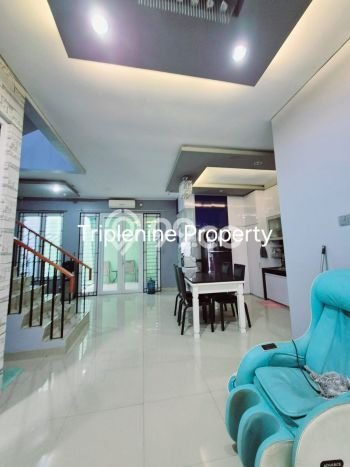 Jual Rumah Eksklusif 3 KT di Cibubur, Bekasi Jual Rumah Eksklusif 3 KT di Cibubur, Bekasi