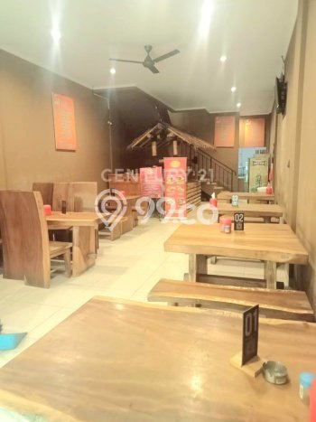 Unit Ruko Dijual di Karawang Timur Karawang Luas Tanah 110m2, Luas Bangunan 300m2 Unit Ruko Dijual di Karawang Timur Karawang Luas Tanah 110m2, Luas Bangunan 300m2