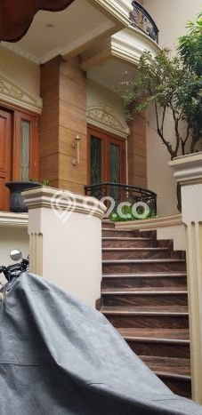 Rumah Elit Modern Tanpa Renovasi di Sunter Jakarta Utara Rumah Elit Modern Tanpa Renovasi di Sunter Jakarta Utara