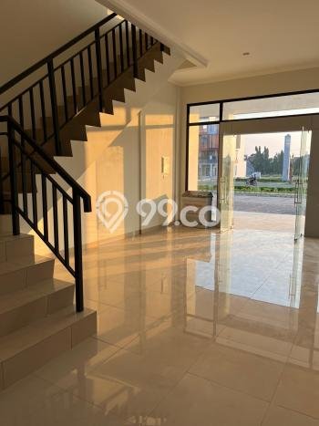 Unit Ruko Disewakan di Summarecon Crown Gading di Area Ramai & Strategis Unit Ruko Disewakan di Summarecon Crown Gading di Area Ramai & Strategis